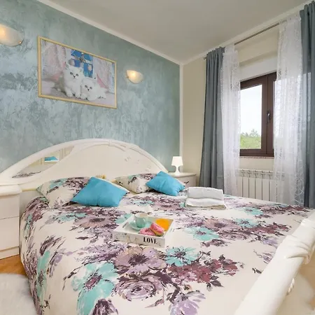 Apartment Ariella