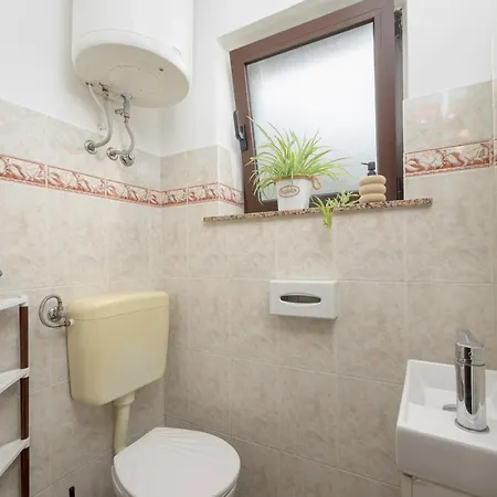 Apartment Ariella *