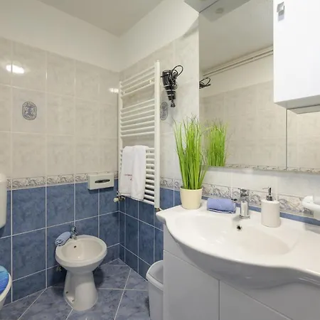 Ariella Apartment *